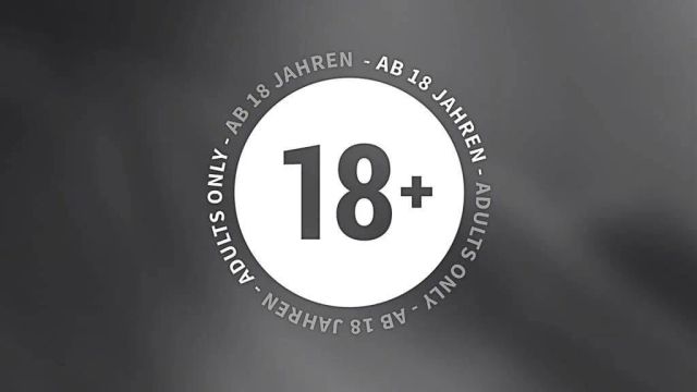 FFM USERFICK: Erotik Models verführen Fan zum Dreier